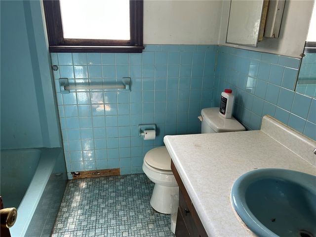 2555 State Route 104, Ontario, NY 14519