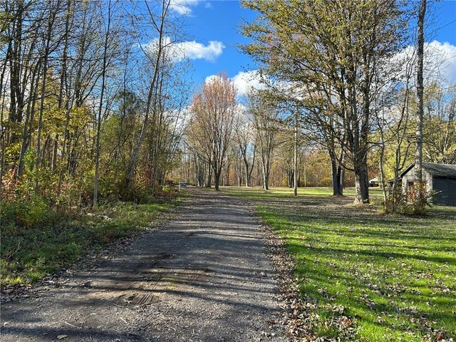 2555 State Route 104, Ontario, NY 14519