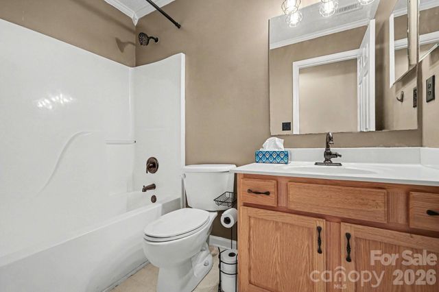 8418 Appledale Drive, Charlotte, NC 28262