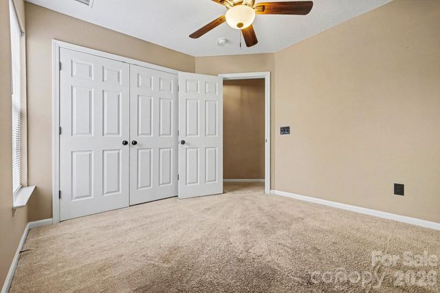 8418 Appledale Drive, Charlotte, NC 28262