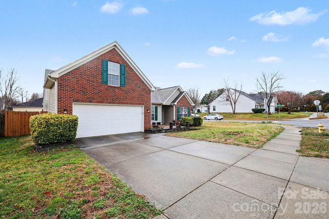 8418 Appledale Drive, Charlotte, NC 28262