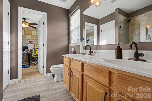 8418 Appledale Drive, Charlotte, NC 28262