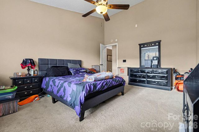 8418 Appledale Drive, Charlotte, NC 28262