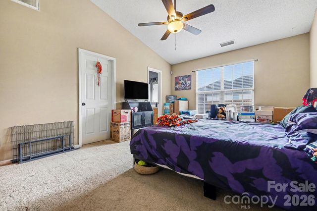 8418 Appledale Drive, Charlotte, NC 28262