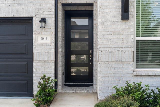 31819 Pecan Meadow Lane, Fulshear, TX 77441