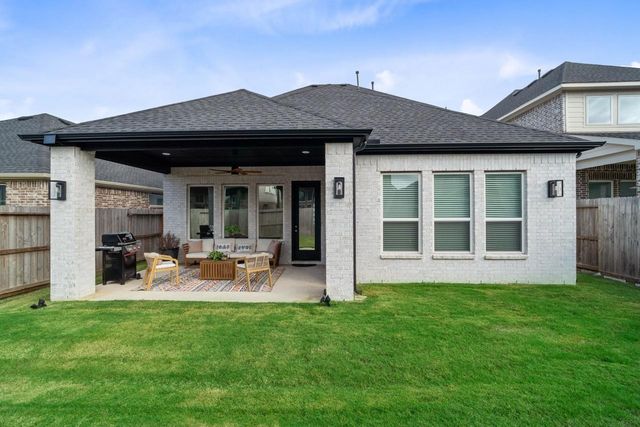 31819 Pecan Meadow Lane, Fulshear, TX 77441