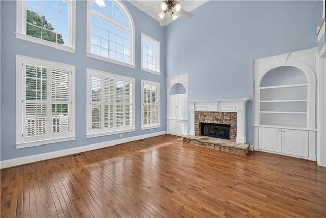 562 Grassmeade Way, Snellville, GA 30078
