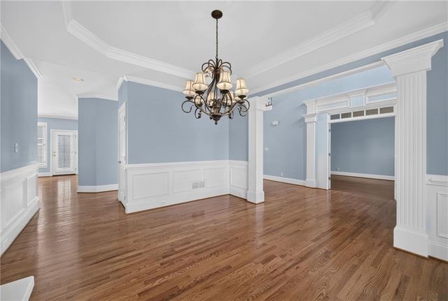 562 Grassmeade Way, Snellville, GA 30078