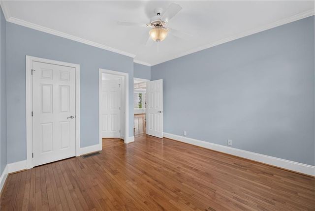 562 Grassmeade Way, Snellville, GA 30078