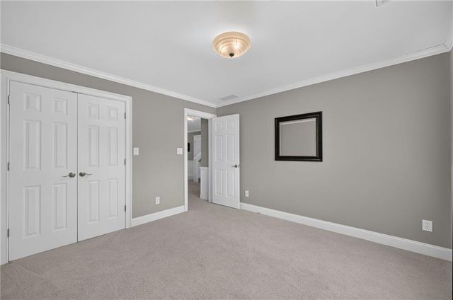 562 Grassmeade Way, Snellville, GA 30078