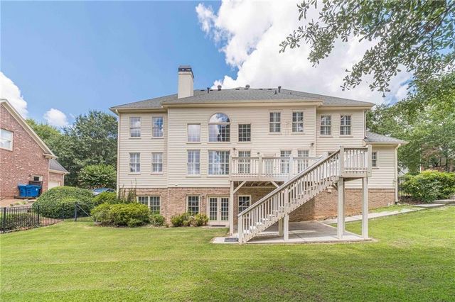 562 Grassmeade Way, Snellville, GA 30078