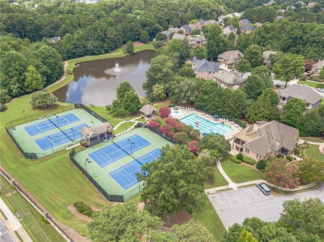 562 Grassmeade Way, Snellville, GA 30078