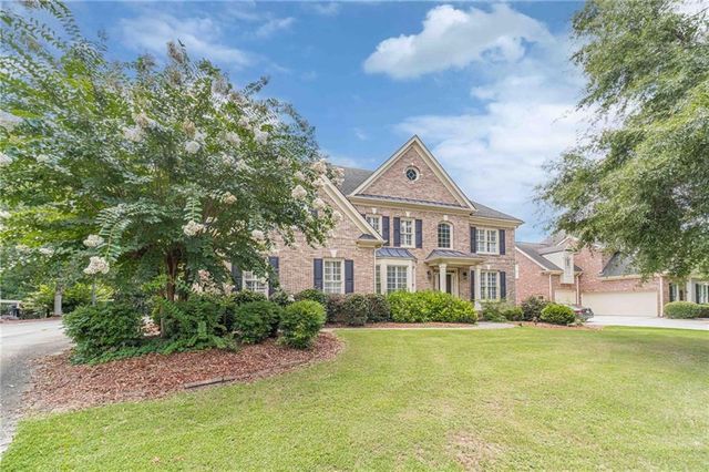 562 Grassmeade Way, Snellville, GA 30078