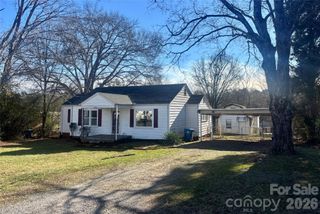 2145 14th Avenue SW, Hickory, NC 28602