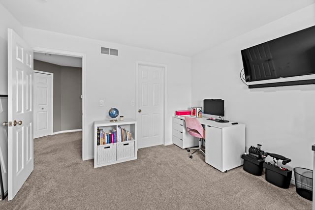 48713 Chelmsford Court, New Baltimore, MI 48047