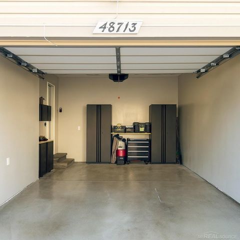 48713 Chelmsford Court, New Baltimore, MI 48047