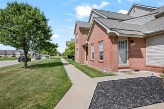 48713 Chelmsford Court, New Baltimore, MI 48047