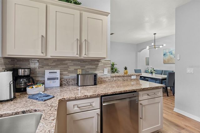 550 CALABRIA AVENUE, Davenport, FL 33897