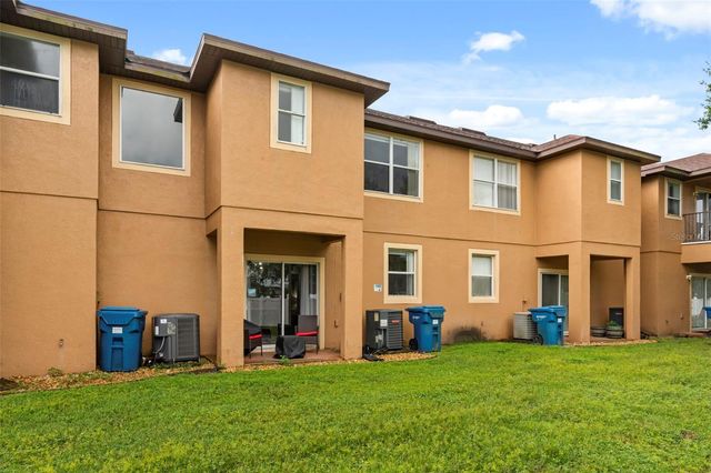 550 CALABRIA AVENUE, Davenport, FL 33897