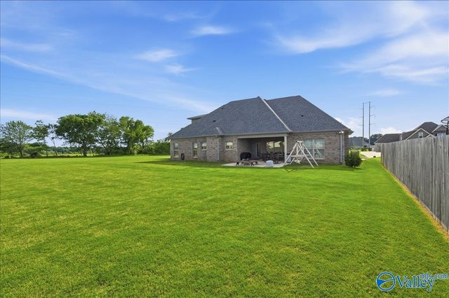 105 Ellis Ridge Drive, Meridianville, AL 35759