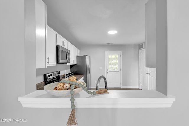 422 Caldwell Loop, Jacksonville, NC 28546