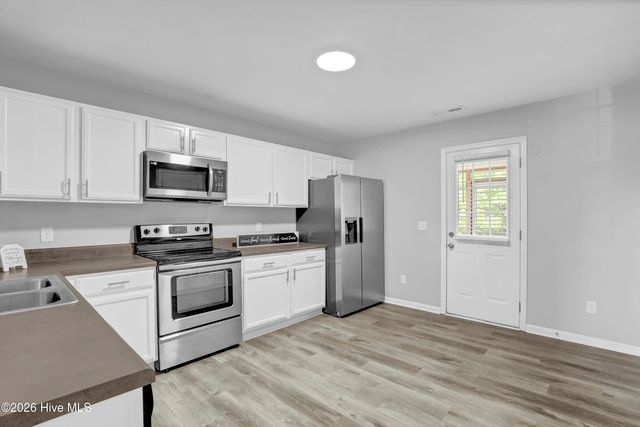 422 Caldwell Loop, Jacksonville, NC 28546