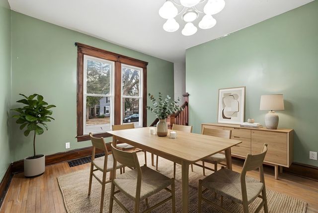 720 S Mckinley Avenue, Freeport, IL 61032