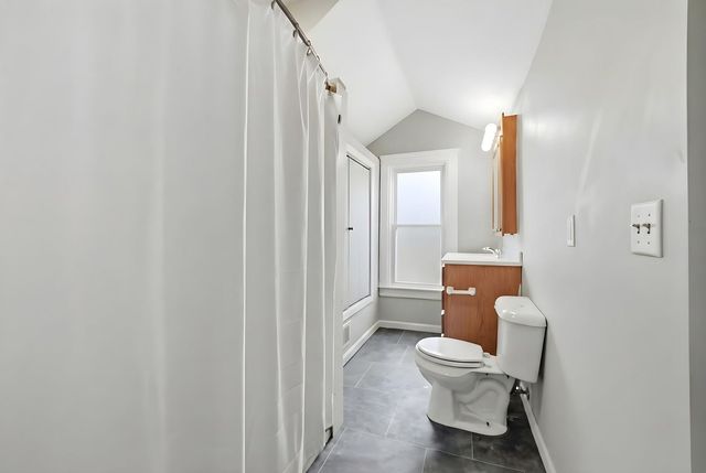 720 S Mckinley Avenue, Freeport, IL 61032