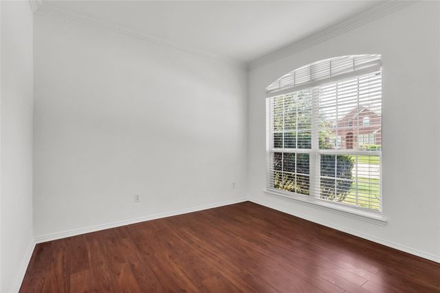 6902 Amesbury Lane, Rowlett, TX 75089