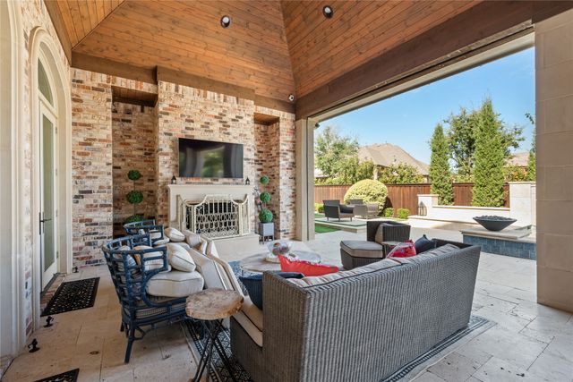 1112 Lake Carillon Lane, Southlake, TX 76092