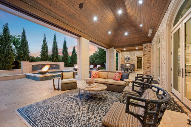 1112 Lake Carillon Lane, Southlake, TX 76092