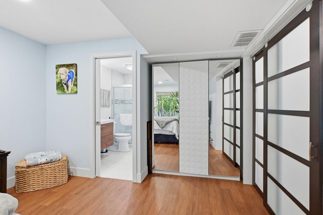 18 Northwick Court, Ann Arbor, MI 48105