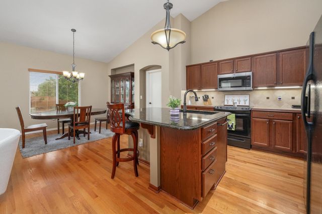 3730 N Ridge Port Ct., Wichita, KS 67205