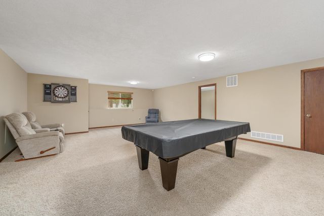3730 N Ridge Port Ct., Wichita, KS 67205