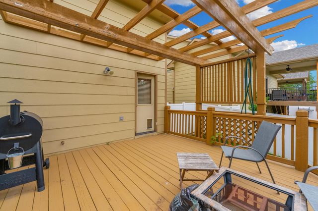 3730 N Ridge Port Ct., Wichita, KS 67205
