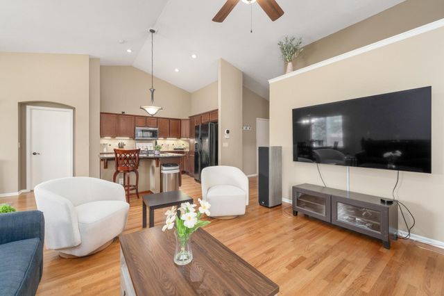 3730 N Ridge Port Ct., Wichita, KS 67205