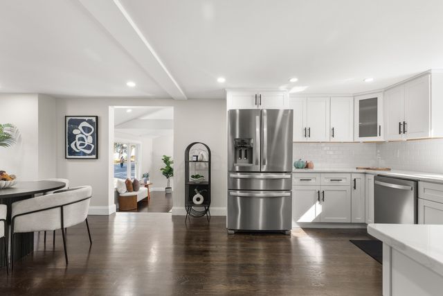 9 Essex Road, Sharon, MA 02067