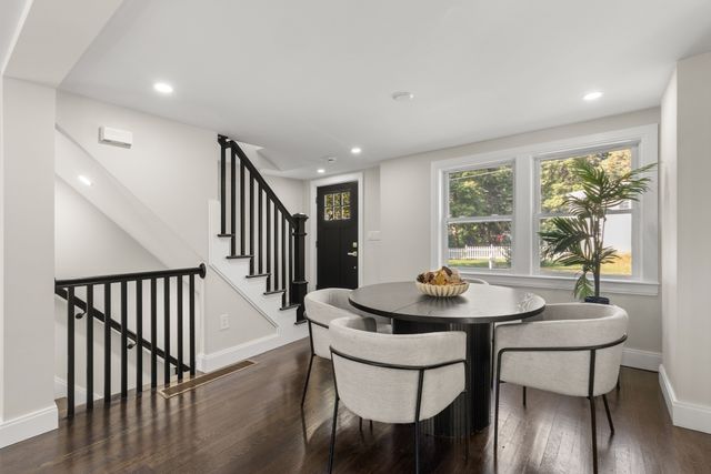 9 Essex Road, Sharon, MA 02067