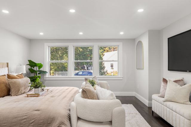 9 Essex Road, Sharon, MA 02067