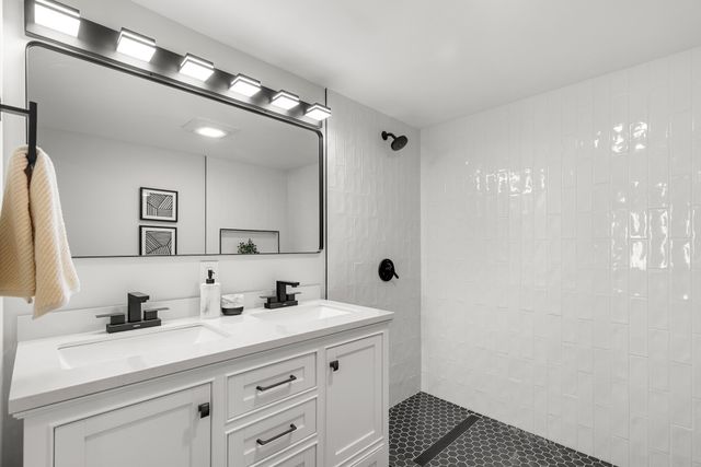 9 Essex Road, Sharon, MA 02067