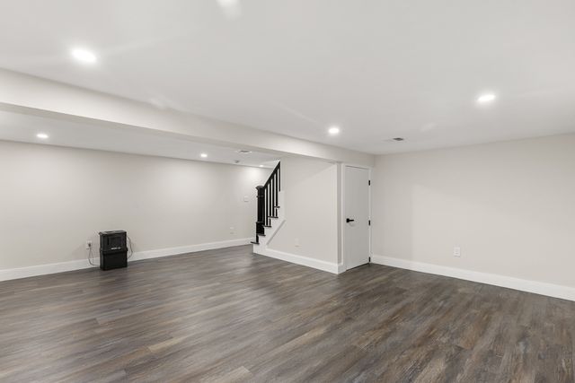 9 Essex Road, Sharon, MA 02067