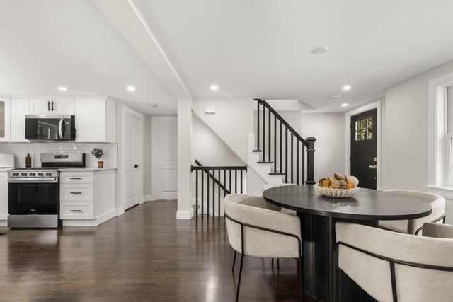9 Essex Road, Sharon, MA 02067
