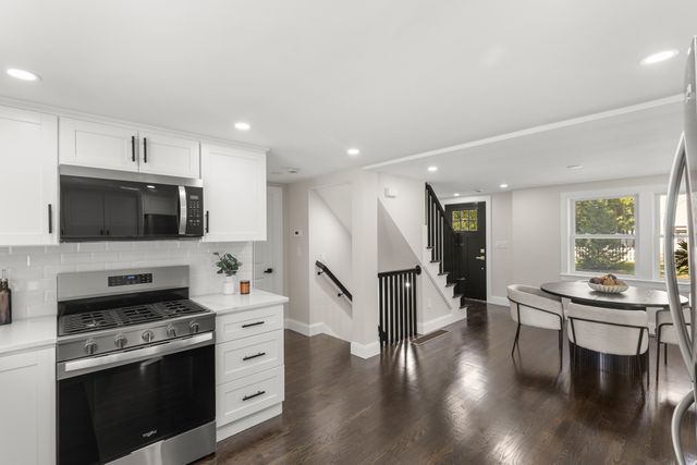 9 Essex Road, Sharon, MA 02067