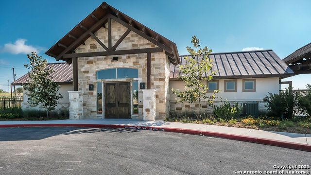 6010 Strasse Way, San Antonio, TX 78252