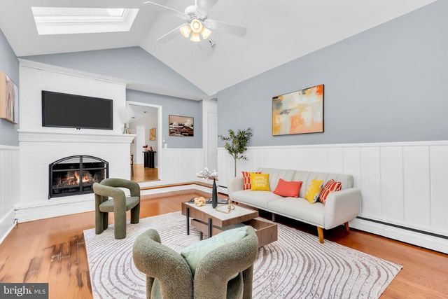 12 INDIAN KING DR, Cherry Hill, NJ 08003