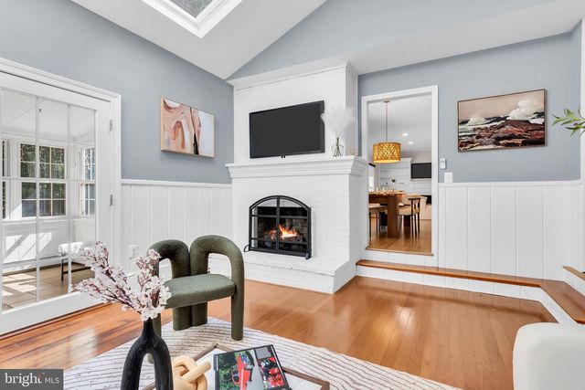 12 INDIAN KING DR, Cherry Hill, NJ 08003