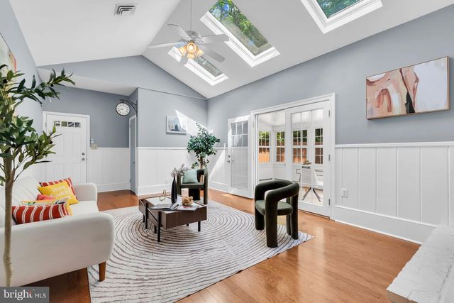 12 INDIAN KING DR, Cherry Hill, NJ 08003