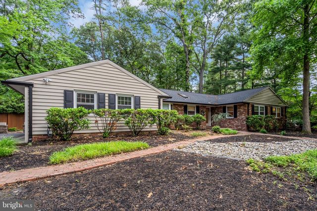 12 INDIAN KING DR, Cherry Hill, NJ 08003