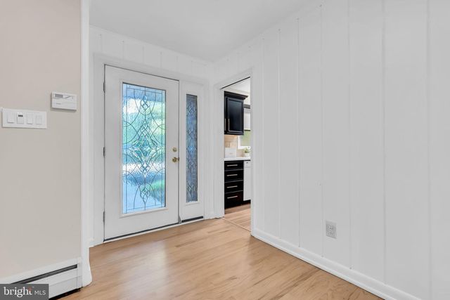 12 INDIAN KING DR, Cherry Hill, NJ 08003