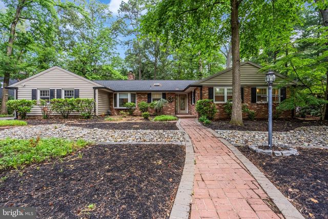 12 INDIAN KING DR, Cherry Hill, NJ 08003